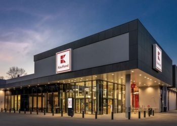Kaufland przeznaczy 3 mln zł na dodatki za pracę w niedzielę