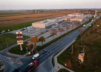 Centrum handlowe MMG Ciechanów otwarte po przebudowie