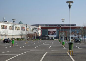 Galerie handlowe zostaną znów zamknięte? Minister zdrowia nie wyklucza