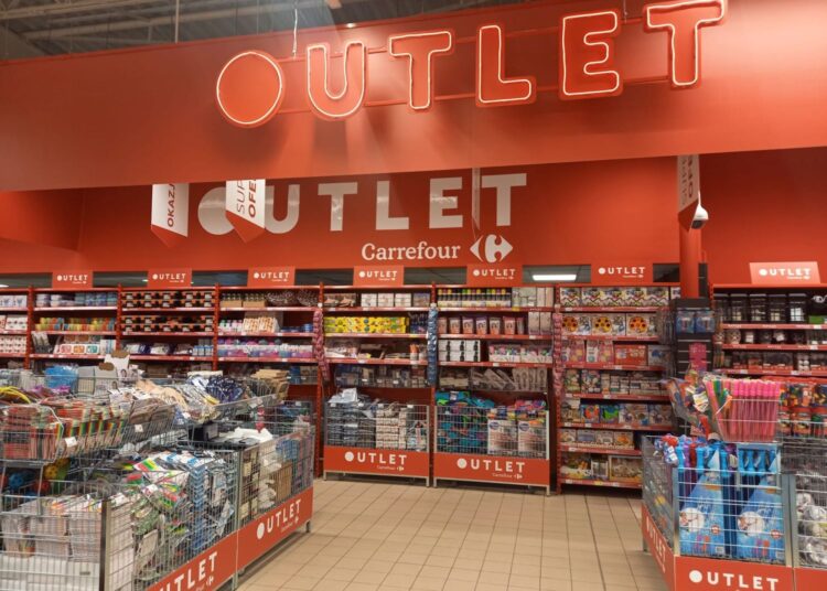 Carrefour outlet 2