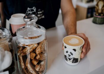 Sieć the White Bear Coffee z dwoma nowymi kawiarniami