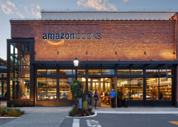 Amazon zamyka stacjonarne księgarnie. Zamiast tego stawia na przemysł spożywczy i modę