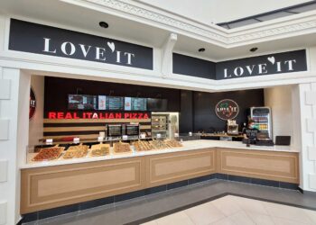 salon z włoską pizza Love it w podwarszawskim outlecie Designer