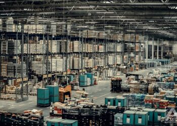 wnętrze magazynu ALdi