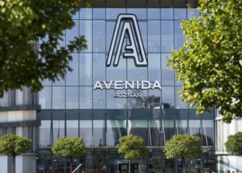 Avenida Poznań HalfPrice, galeria handlowa z zewnątrz