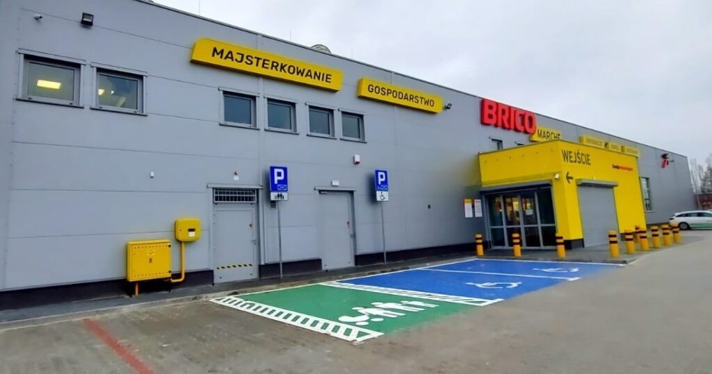 Bricomarché w Bielsku-Białej, wejscie do sklepu