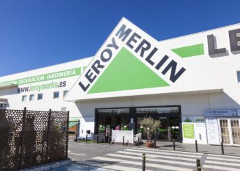 Bojkot Leroy Merlin, Internauci bojkotują marki, które pozostały w Rosji, wejście do sklepu