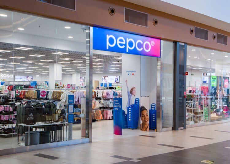 Pepco zmienia wygląd, witryna sklepowa Pepco