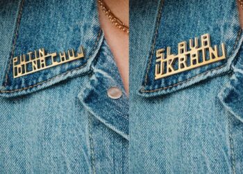 Przypinki YES "Slava Ukraini" i "Putin idi na ch..." biżuteria YES wojna na Ukrainie