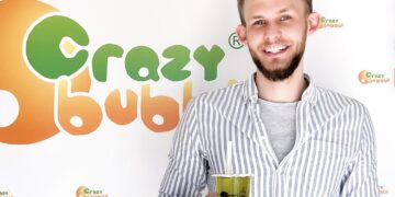 „Branża herbaty bąbelkowej jest obecnie bardzo dochodowym biznesem” – mówi Jakub Woźniczka, Crazy Bubble